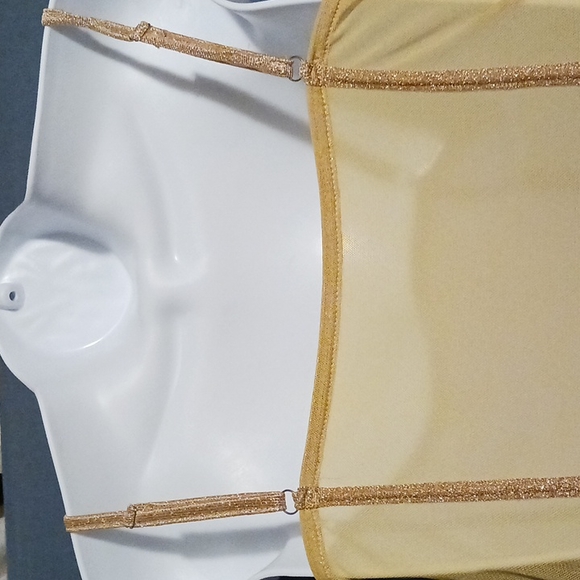 L, A golden beautiful dress for the holidays! - Picture 2 of 11